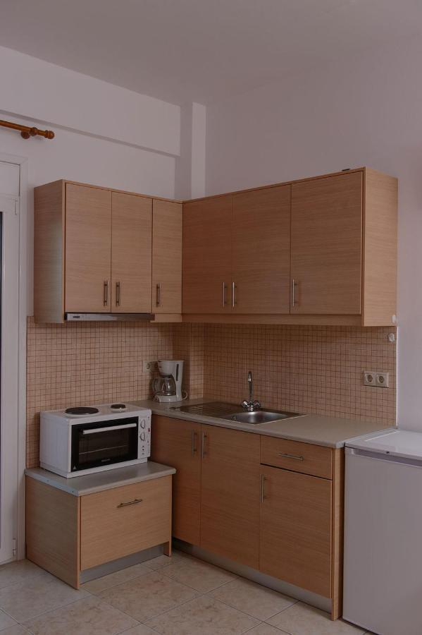 Pelini Apartment Kalamaki  Bagian luar foto