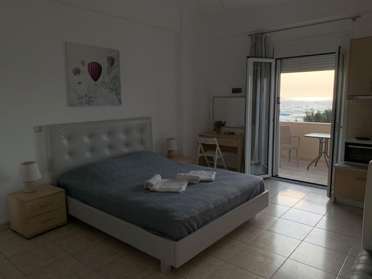 Pelini Apartment Kalamaki  Bagian luar foto