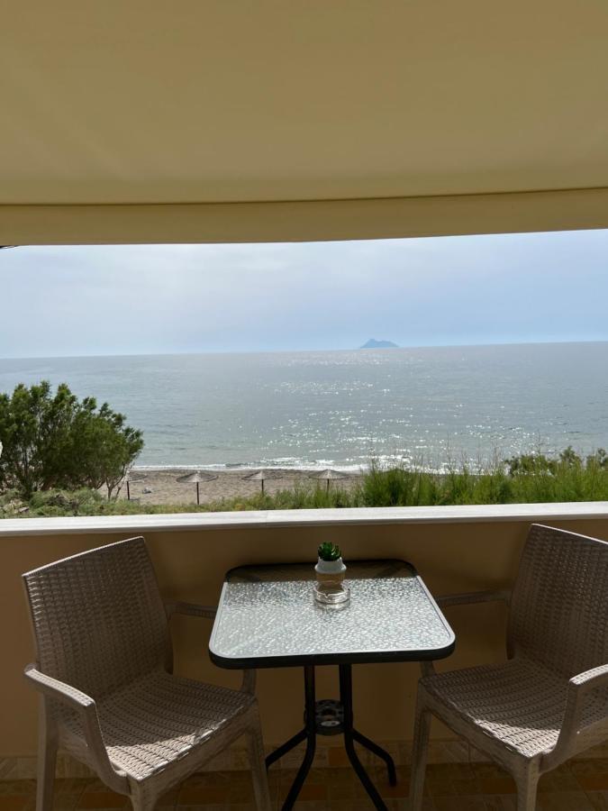 Pelini Apartment Kalamaki  Bagian luar foto