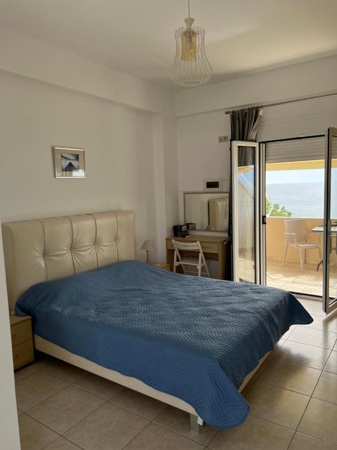 Pelini Apartment Kalamaki  Bagian luar foto