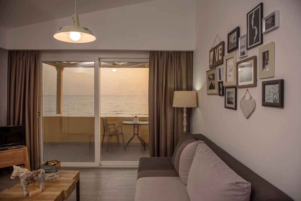 Pelini Apartment Kalamaki  Bagian luar foto