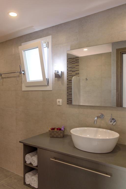 Pelini Apartment Kalamaki  Bagian luar foto