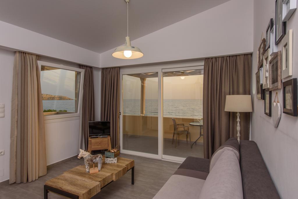 Pelini Apartment Kalamaki  Bagian luar foto